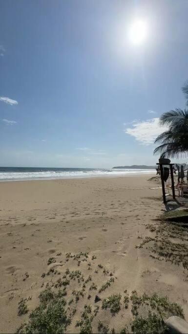 Casa Mana: Beachfront Home W/Pool On Playa Blanca Zihuatanejo Exterior foto